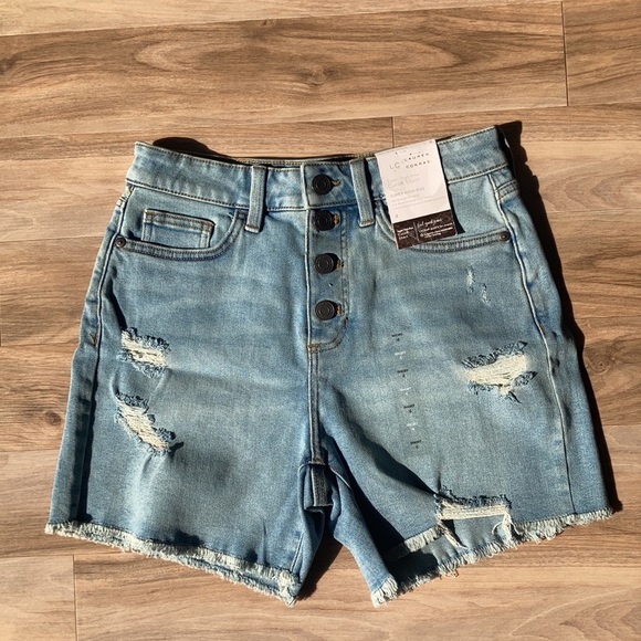 LC Lauren Conrad super high rise cut off distressed denim short 4 - Picture 4 of 17